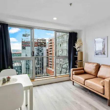 Cozy Two Bedroom With Seaview - Wifi - Gym